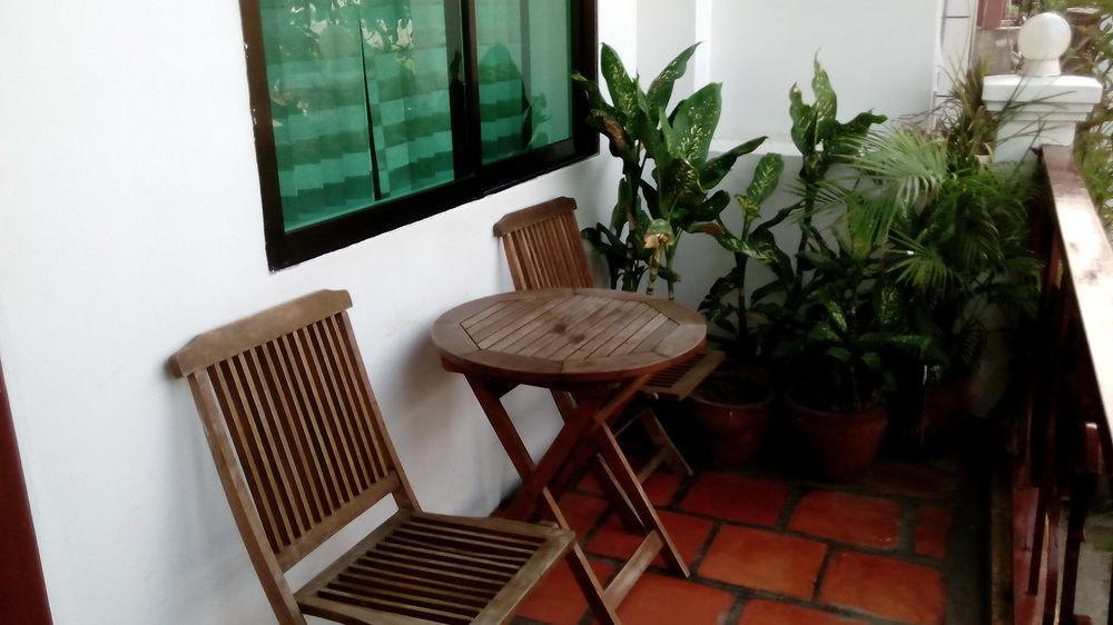 Onederz Hostel Phnom Penh Exterior photo